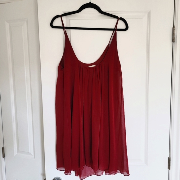 Burgundy Flowy Dress - Picture 3 of 8